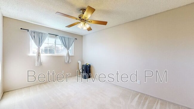 Building Photo - 848 Sprucewood Ct