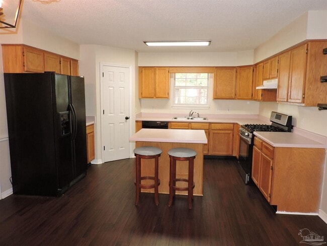 Building Photo - 3002 Constantine Dr