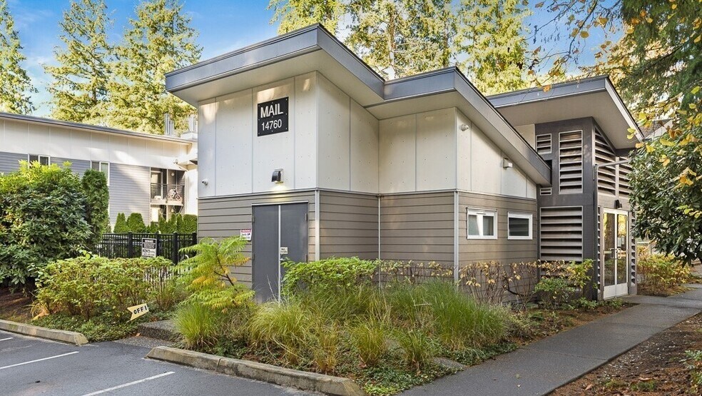 Building Photo - 14635 NE 32nd St