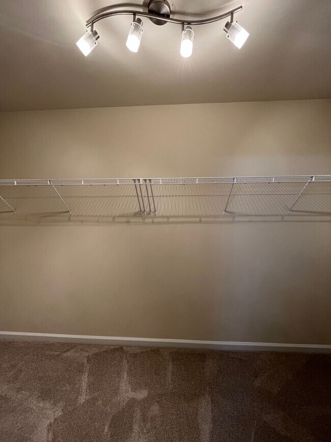 Building Photo - 275 Cameron St