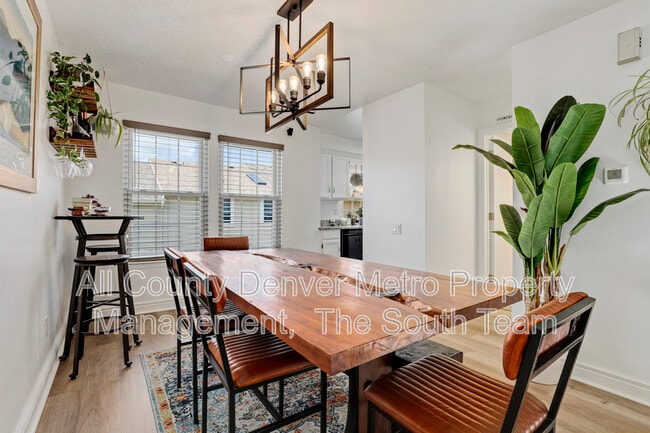 Building Photo - 2890 W Long Cir