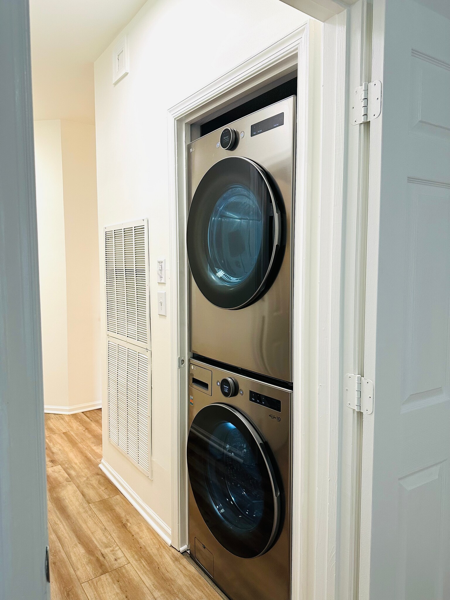 Washer and dryer - 14301 Rosy Ln