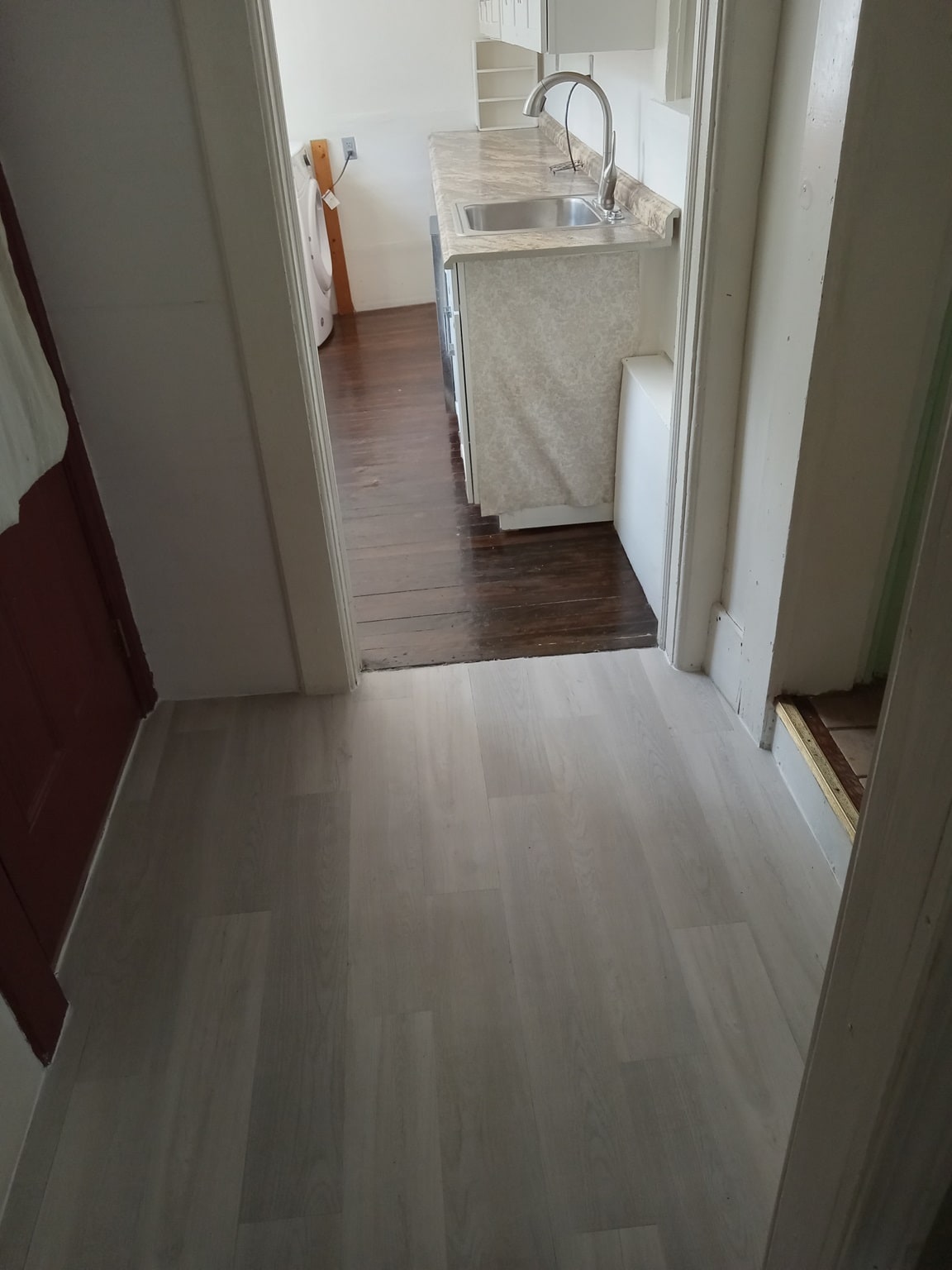 Apt 4 - kitchen entrance - 523 E State St