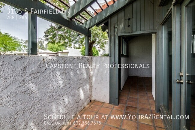 Building Photo - 3135 S Fairfield Dr