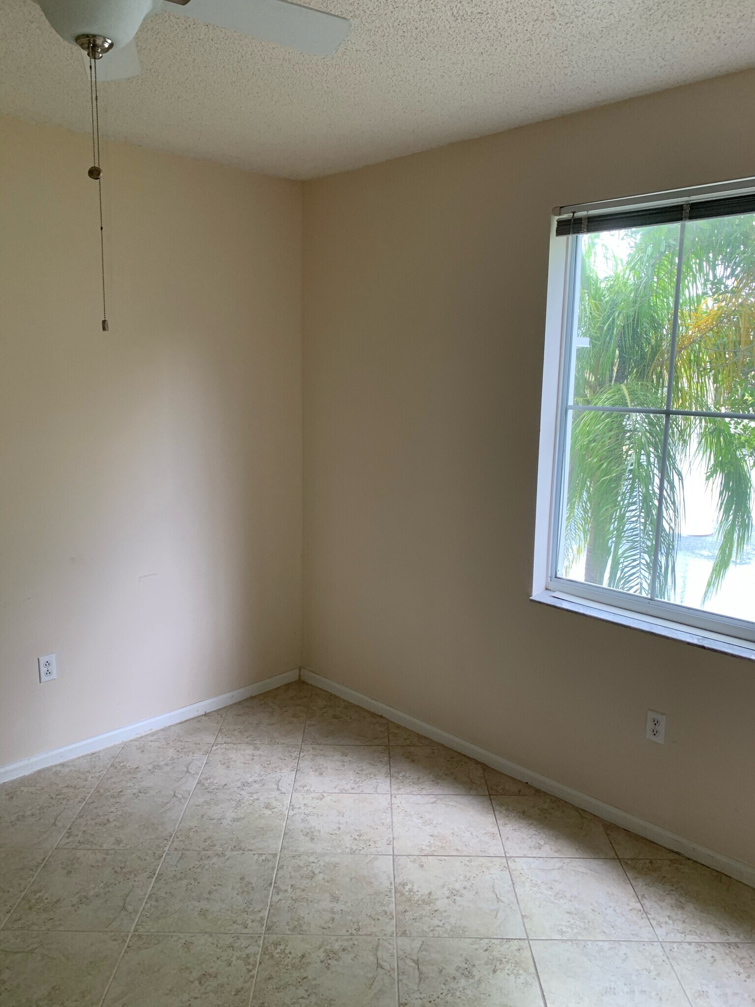 bedroom - 11655 W Atlantic Blvd