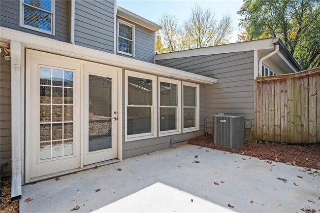 Building Photo - 2103 Kristen Ct