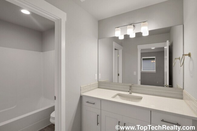 Building Photo - Gorgeous Modern New Construction 3BD · 2.5...