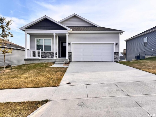 Primary Photo - 709 E Bear Dr