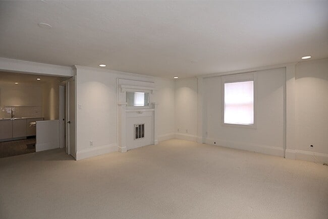 Building Photo - OPEN HOUSE: Sunday (6/15) 3:10pm-3:30pm El...