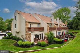Building Photo - 423 Cannon Ct