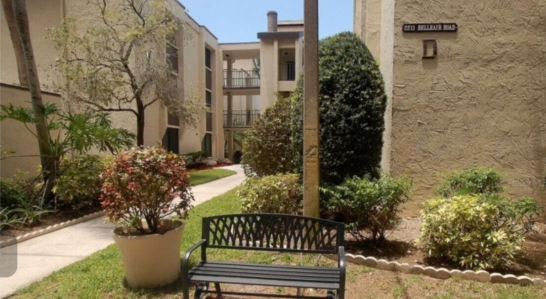 Building Photo - 2211 Belleair Rd