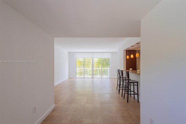 Building Photo - 50 Ocean Ln Dr