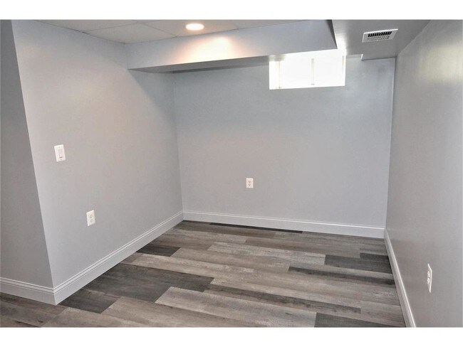 Building Photo - 4732 Washburn Ave S
