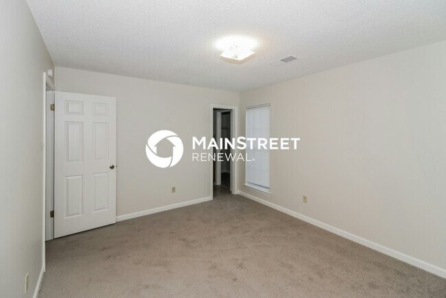Building Photo - 3 Bedroom Pet-Friendly Home in memphis, TN with Main Street Renewal