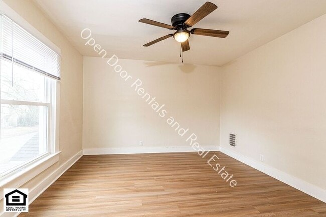 Building Photo - 2516 Lafayette St