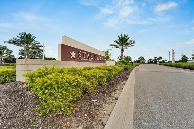 Building Photo - 17637 Crescent Moon Lp