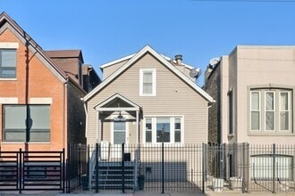 Building Photo - 2638 W Grand Ave