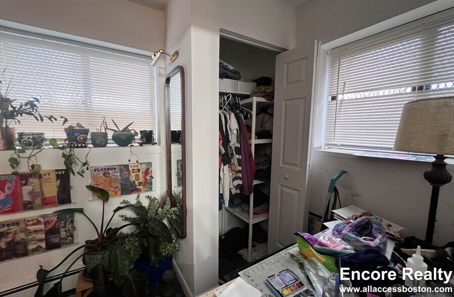 Building Photo - 226 Parker Hill Ave