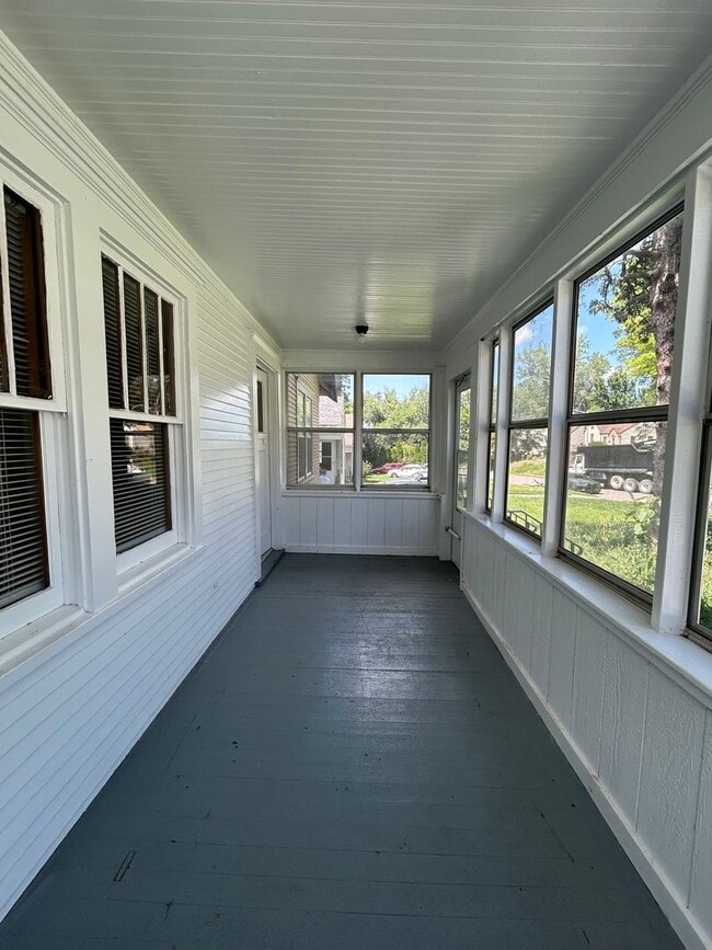 Building Photo - 3516 N 47th Ave