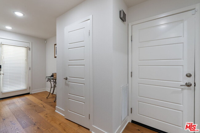 Building Photo - 2780 Wright Ln
