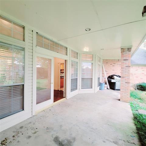 Building Photo - 1017 McCoy Dr