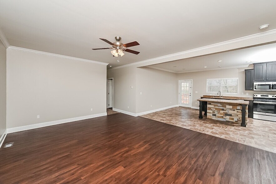 Building Photo - 1158 Wrights Mill Rd