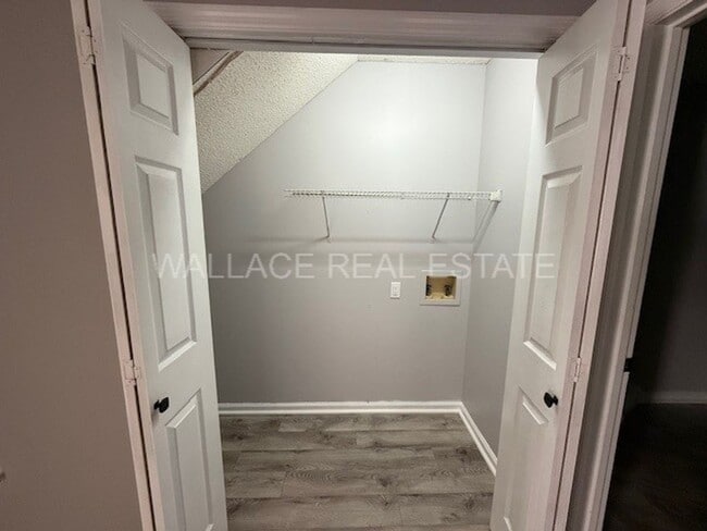 Building Photo - BEAUTIFUL, UPDATED 2 BEDROOM TOWNHOUSE IN PLEASANT TRACE!!