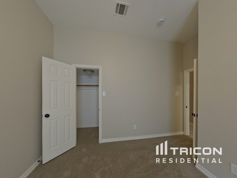 Building Photo - 7720 Brook Meadow Ln