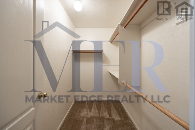 Building Photo - 3Bed/2Bath House at Beardsley/95th Ave! Move-In Ready on 05/14/2026!