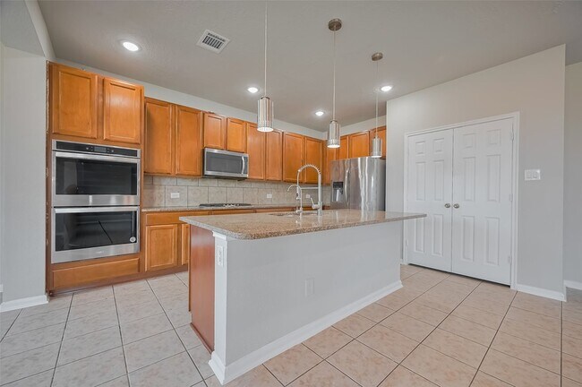Building Photo - 24114 Morrison Ln