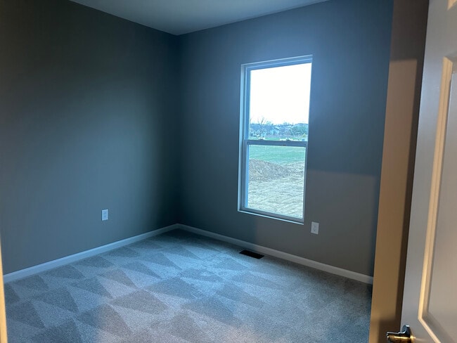 Building Photo - 4863 Osprey Pointe Dr