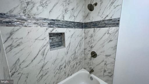 Building Photo - 6628 Byrns Pl