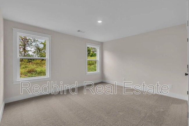 Building Photo - 911 Heatherfield Ln