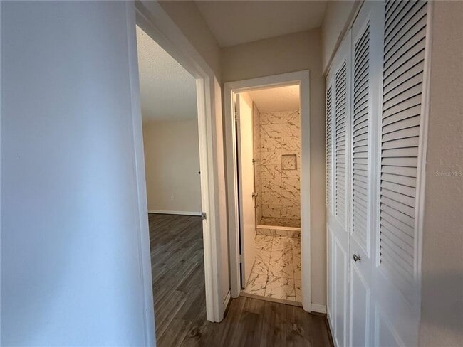 Building Photo - 647 Haven Pl