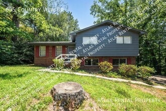 Building Photo - 605 Country View Dr NE