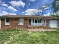 Building Photo - 12017 N Dickinson Dr