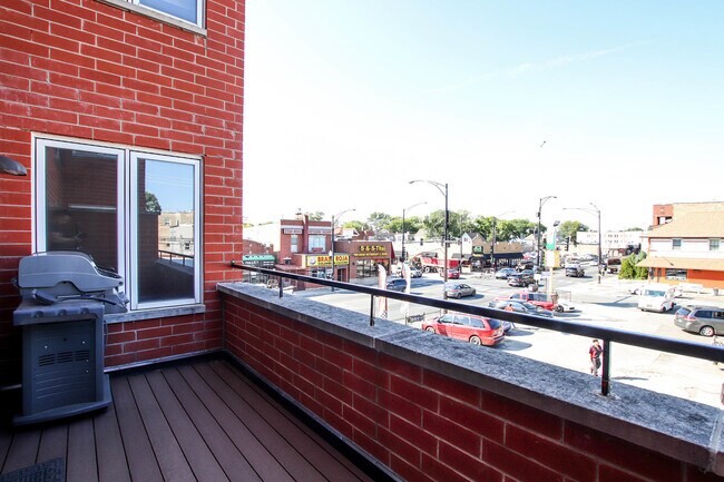 Building Photo - 3545 N Pulaski Rd