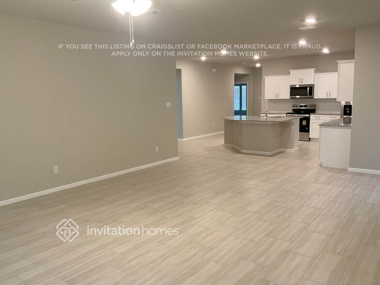 Building Photo - 433 Blanco Dr