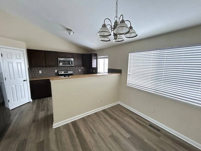 Building Photo - 4664 E 135th Ave