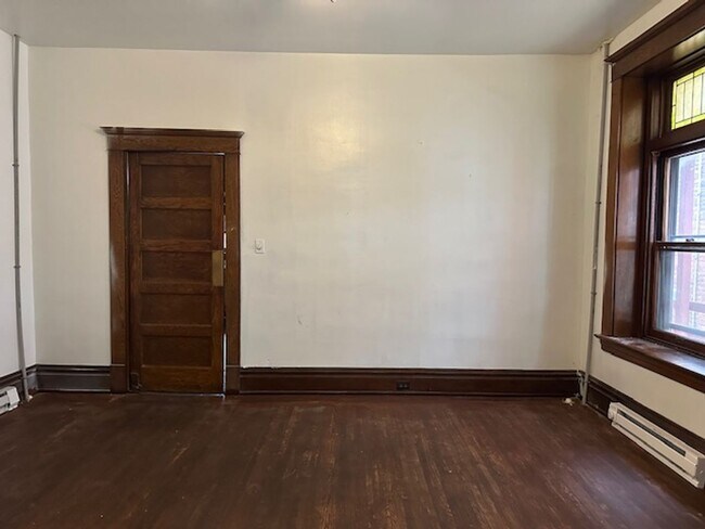 Building Photo - 1909 Market St