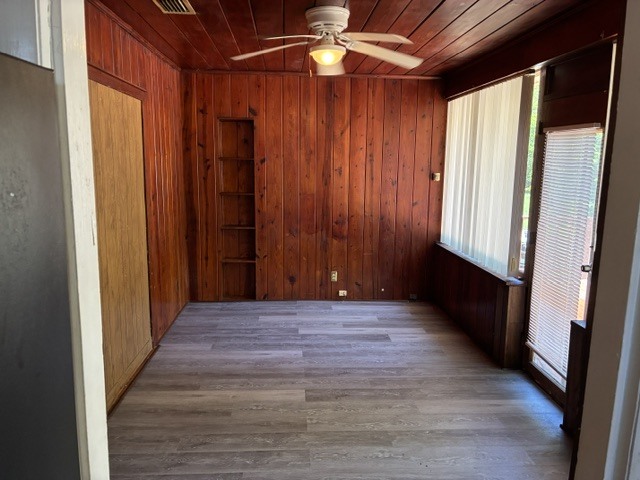 Building Photo - 8034 Wakefield Ave