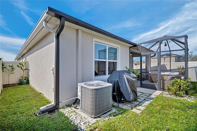 Building Photo - 32705 Brooks Hawk Ln