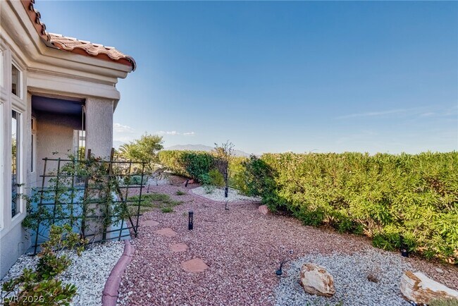 Building Photo - 2508 Sandilands Dr