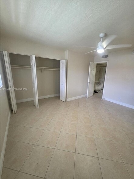 Building Photo - 6709 N Kendall Dr