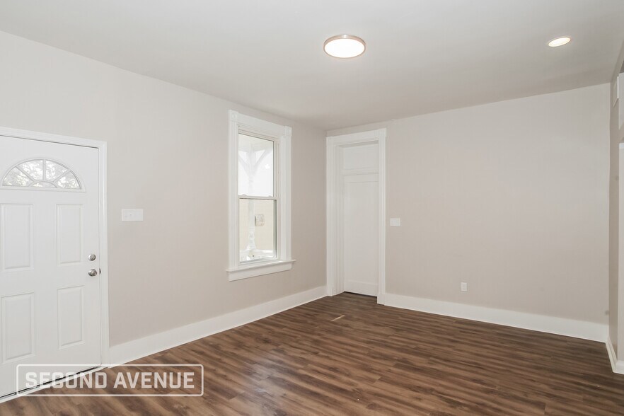 Building Photo - 3620 Dawson Ave