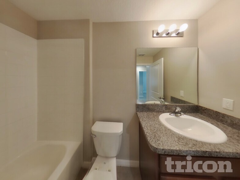 Building Photo - 17235 White Mangrove Dr