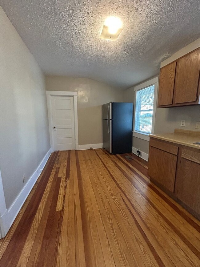 Building Photo - Charming 2-Bedroom Home Between Dundee & Blackstone with Large Attached Garage & Hardwood Floors