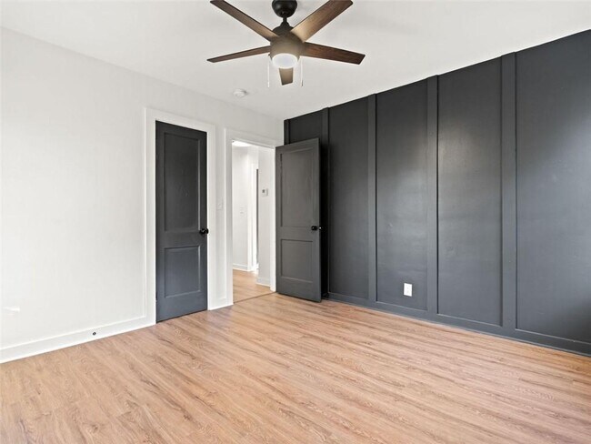 Building Photo - 3452 Beech Dr