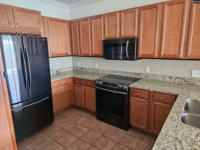 Building Photo - 112 Sandlapper Way