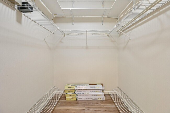 Building Photo - 1103 Duncan Cir